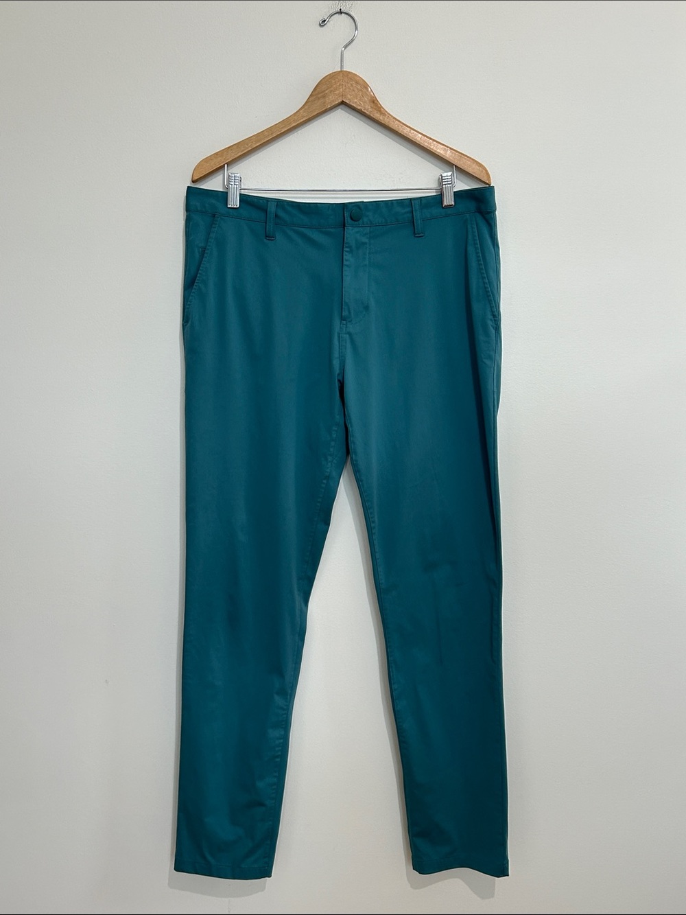 Rhone Commuter Pants Slim Fit 35 x 32 EUC